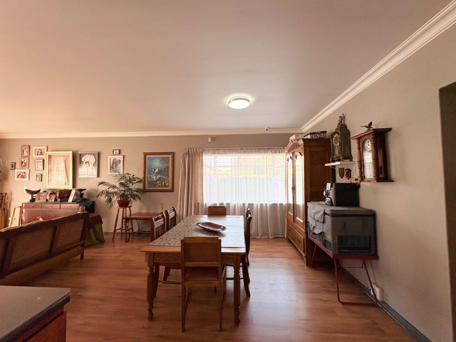 3 Bedroom Property for Sale in Langenhovenpark Free State